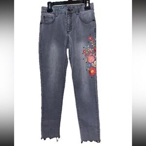 AriZona Girls Super Skinny Jeans Floral Embroidery Frayed Sz 12 Reg Adjustable